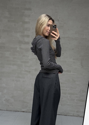 Tutti stripe hood bluse Black/Vanilla Ice Mads Nørgaard 